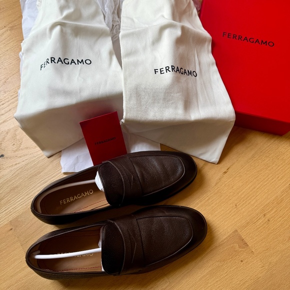 Men's Ferragamo Funes Penny Loafer in T. Moro Calf New Biscot Calf Size 9.5 US - Picture 1 of 13